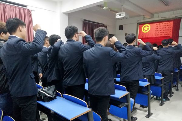 QQ图片20171109223919.jpg