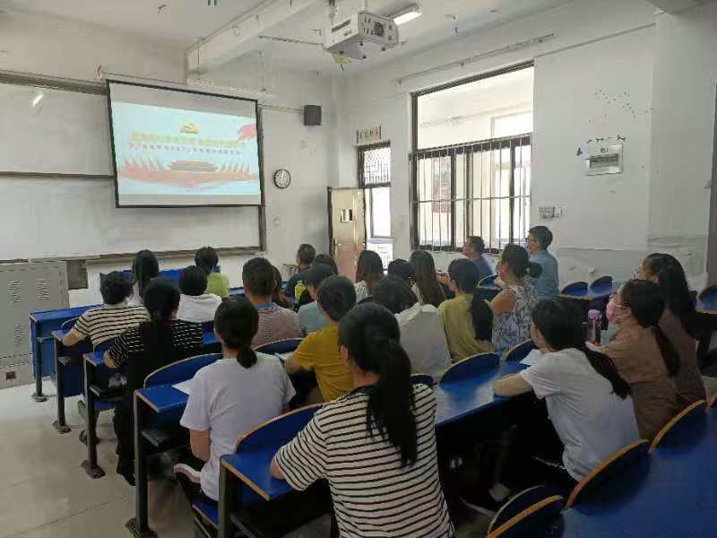 F:\人文管理学院\工作-关于我的\2021-2022-2\新闻稿\8 抗疫思政\6.21抗疫思政.jpg