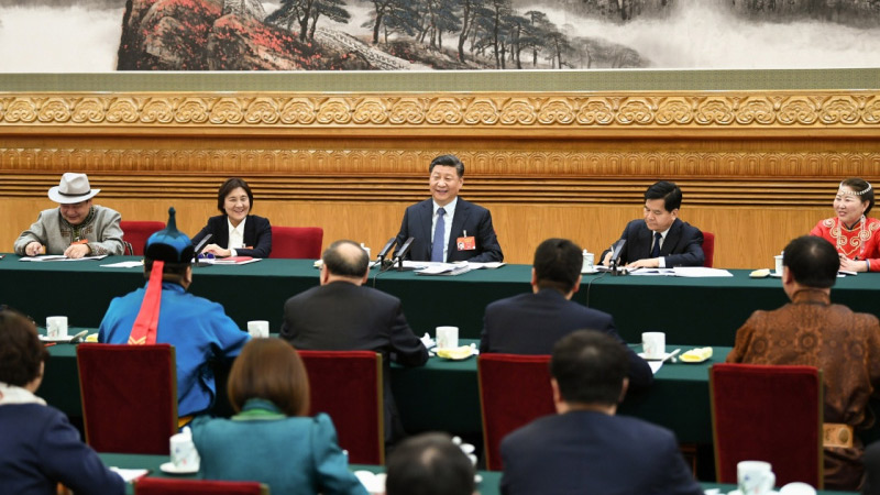 　　3月5日，中共中央总书记、国家主席、中央军委主席习近平参加十三届全国人大二次会议内蒙古代表团的审议。
