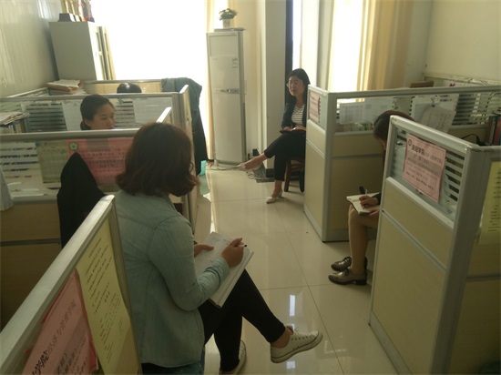 四月份学生工作会议1.jpg