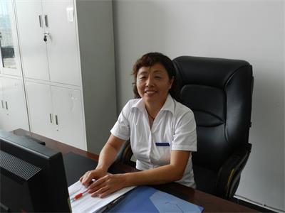 董桂霞照片.jpg