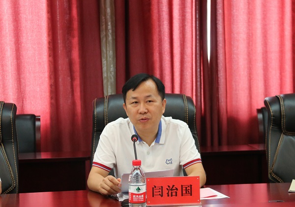 3调研组成员、省教育厅高教处副处长闫治国传达省高工委对本次活动的要求.jpg