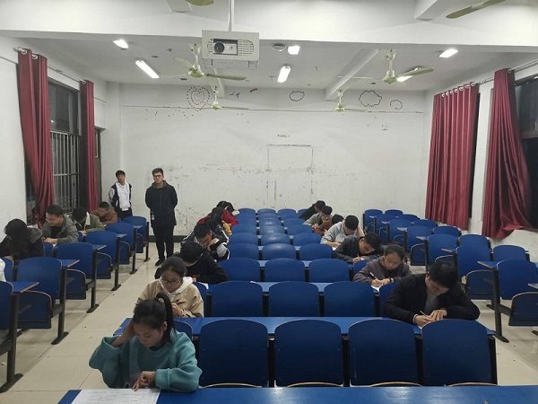 hk1.jpg hk1.jpg