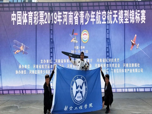 hk1.jpg hk1.jpg