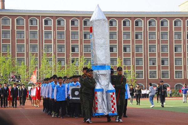 6.航空工程学院代表方队.jpg