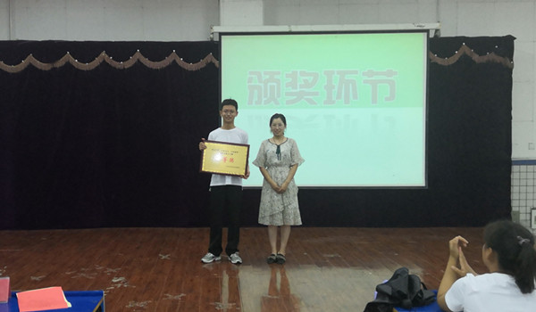 69c869de4607913d7b5327807e16f79b_副本.jpg