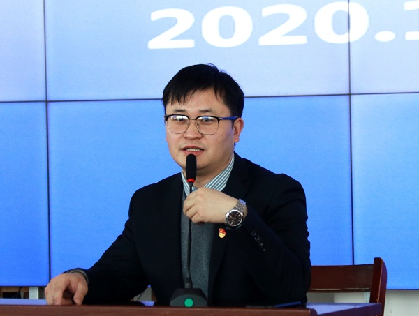 5.党委委员、党办主任、组织部长赵吉做《中国共产党发展党员工作流程解读》专题报告.jpg 5.党委委员、党办主任、组织部长赵吉做《中国共产党发展党员工作流程解读》专题报告.jpg