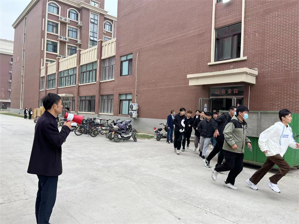图片 2.png 图片 2.png