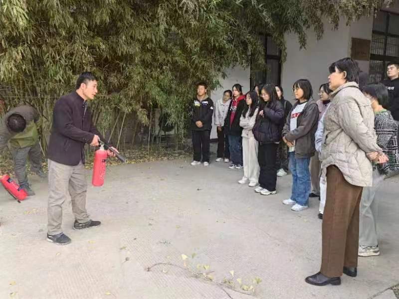 C:\Users\Administrator\Desktop\2023消防宣传月活动\11.9图书馆培训\微信图片_20231109174131.jpg