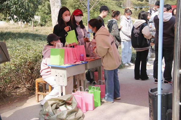 图片 1.png 图片 1.png