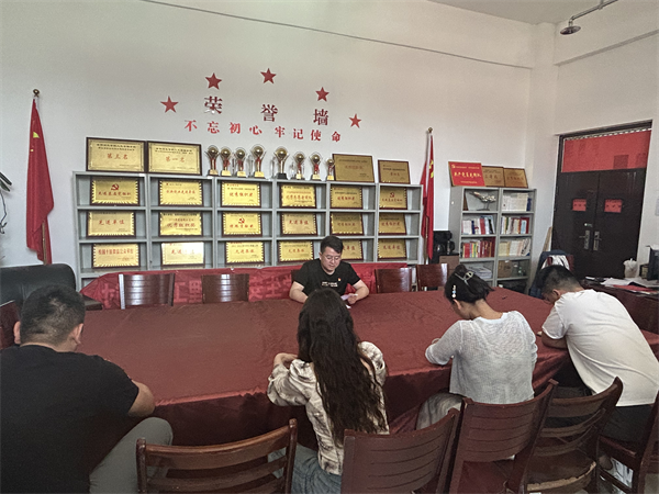 图片 1.png 图片 1.png