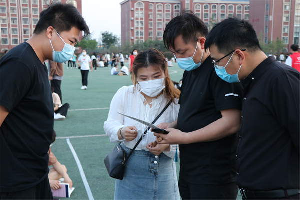 图片 1.png 图片 1.png