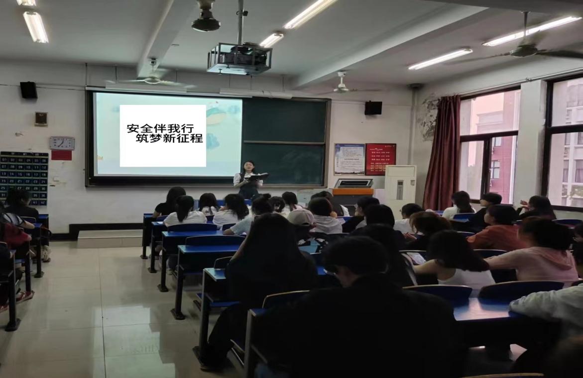 图示, 示意图
中度可信度描述已自动生成:ver1
