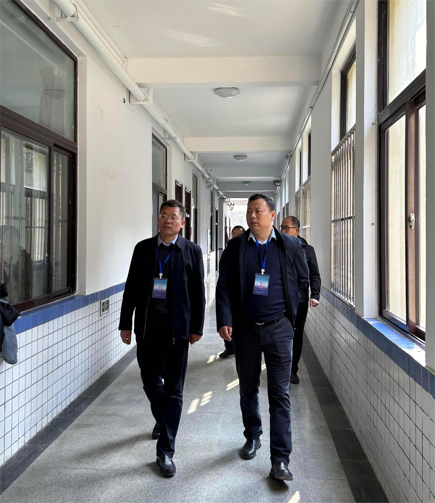 微信图片_20240402155233(1)(1) 微信图片_20240402155233(1)(1)