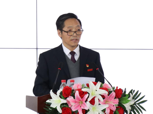 党委副书记贺海鹏,副校长,纪委书记王爱民,副校长马保建,副校长王飞