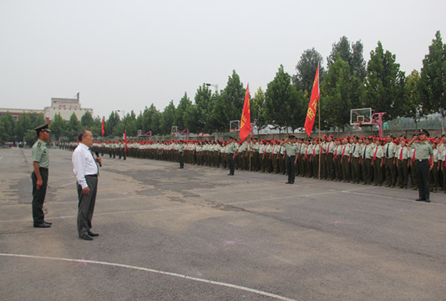 党委副书记,副校长宛霞教授,副校长张怀文同志,71336部队首长周新刚