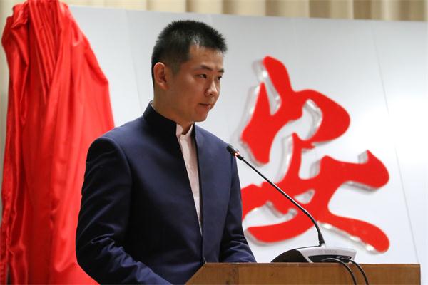 侯俊宇.jpg