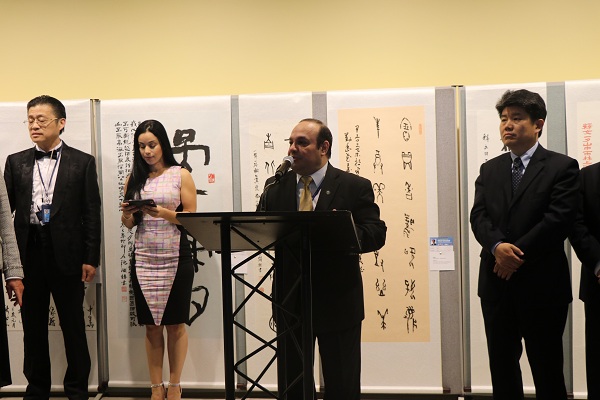 2.世界希望组织主席H.E.Ambassador Carlos Garcia致辞.jpg