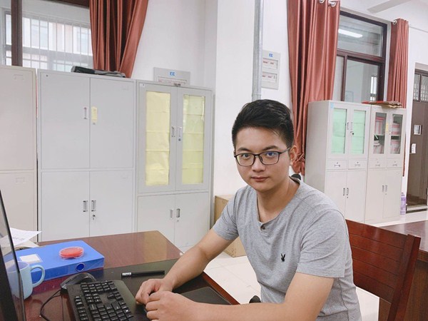 曹明辉 形象照.jpg